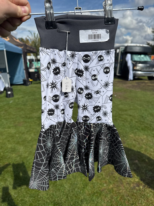 EB Glowing Spider Bells