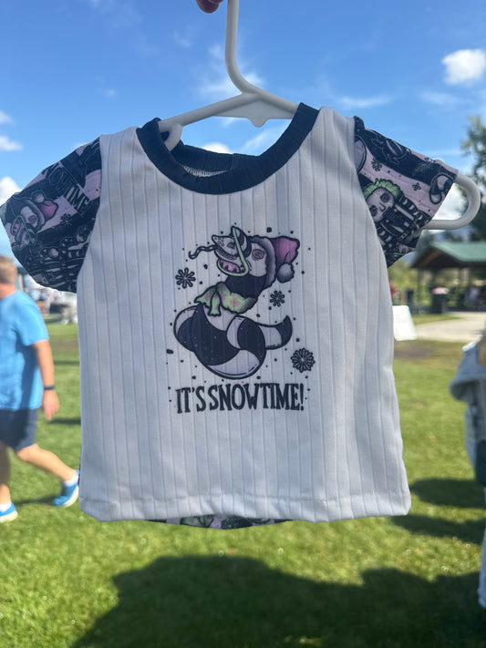 It's Snowtime! T-shirt