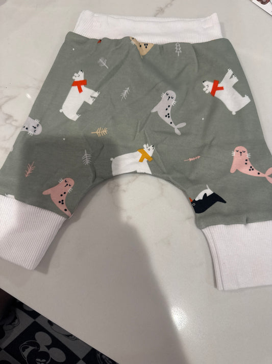 EB Winter Animals Jogger