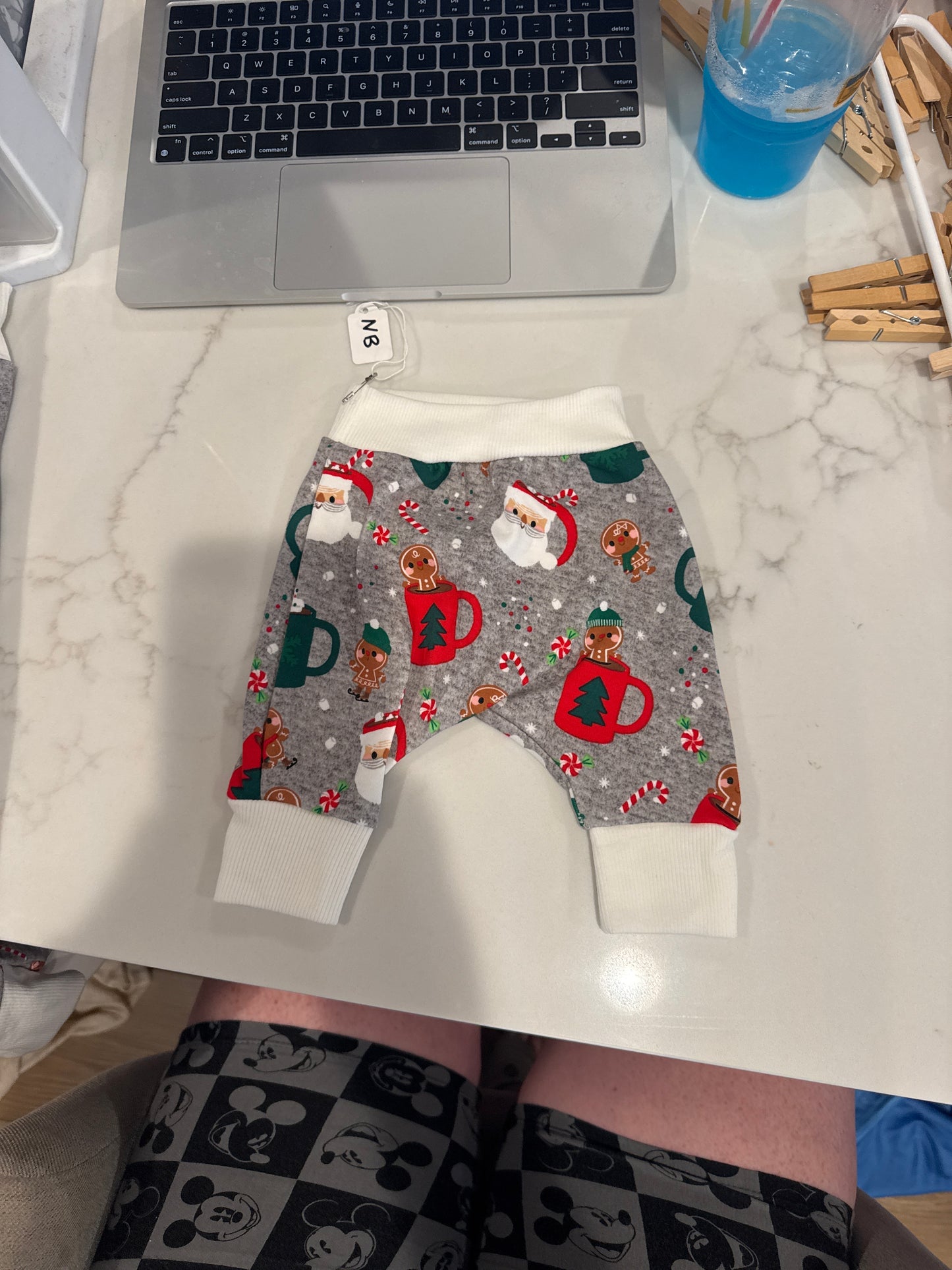 EB Cozy Holiday Mug Jogger
